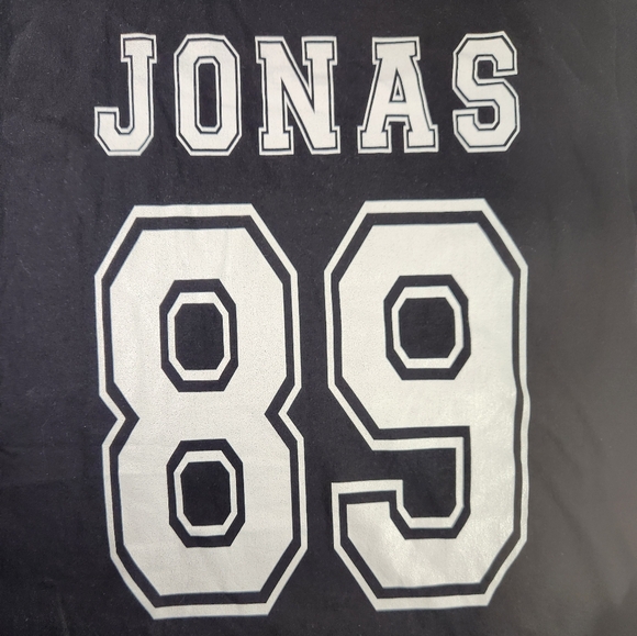 NWOT Men's Jonas Brothers T-shirt - Picture 2 of 4